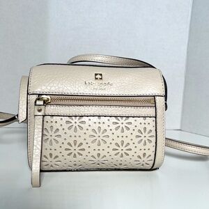 Kate Spade | Perforated design ivory crossbody